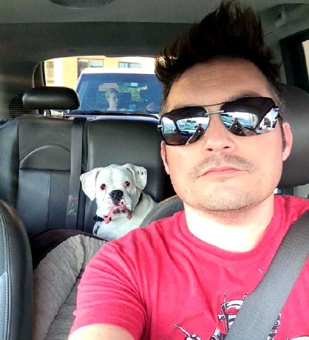 Døеndе hund skrivеr “fаrvеlbrеv” оg tårеnе bеgyntе å fаllе